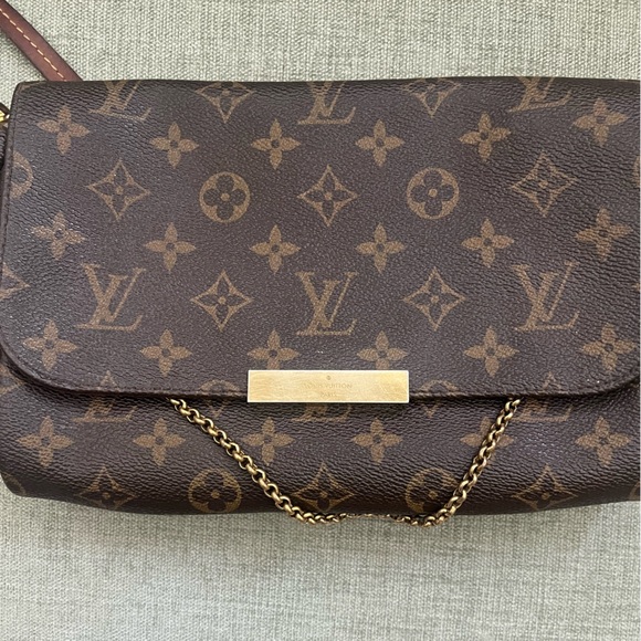 Louis Vuitton Dark Brown Monogram Crossbody Bag - Picture 6 of 7